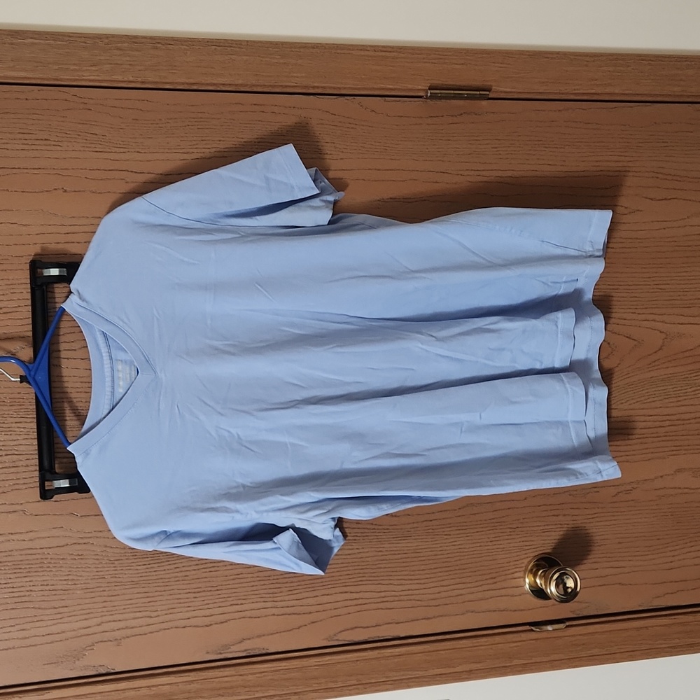Banana Republic V-Neck Tee Size Men's Large